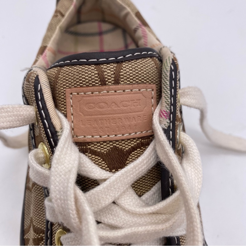 Coach Barrett Signature Monogram Canvas Shoes Women's 
Size:5 B - Picture 6 of 8